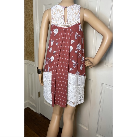 Altar’d State Rose and Lace Sundress Floral - Picture 2 of 6
